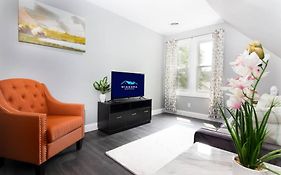 Cozy Micro Apartment, Minutes From Falls