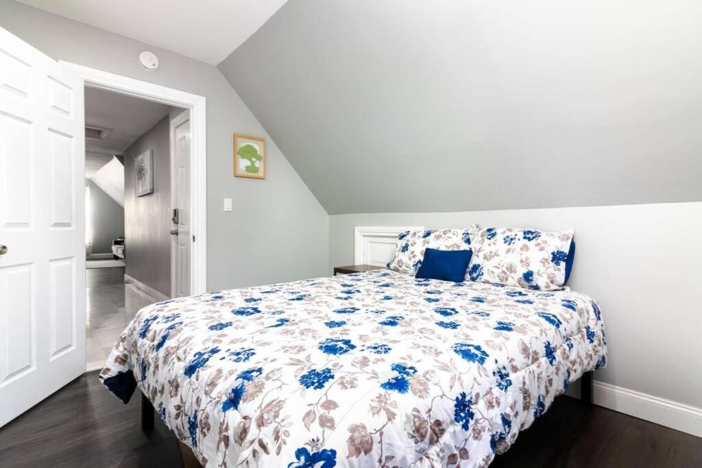 Cozy Micro Apartment, Minutes From Falls Niagara Falls Exterior photo